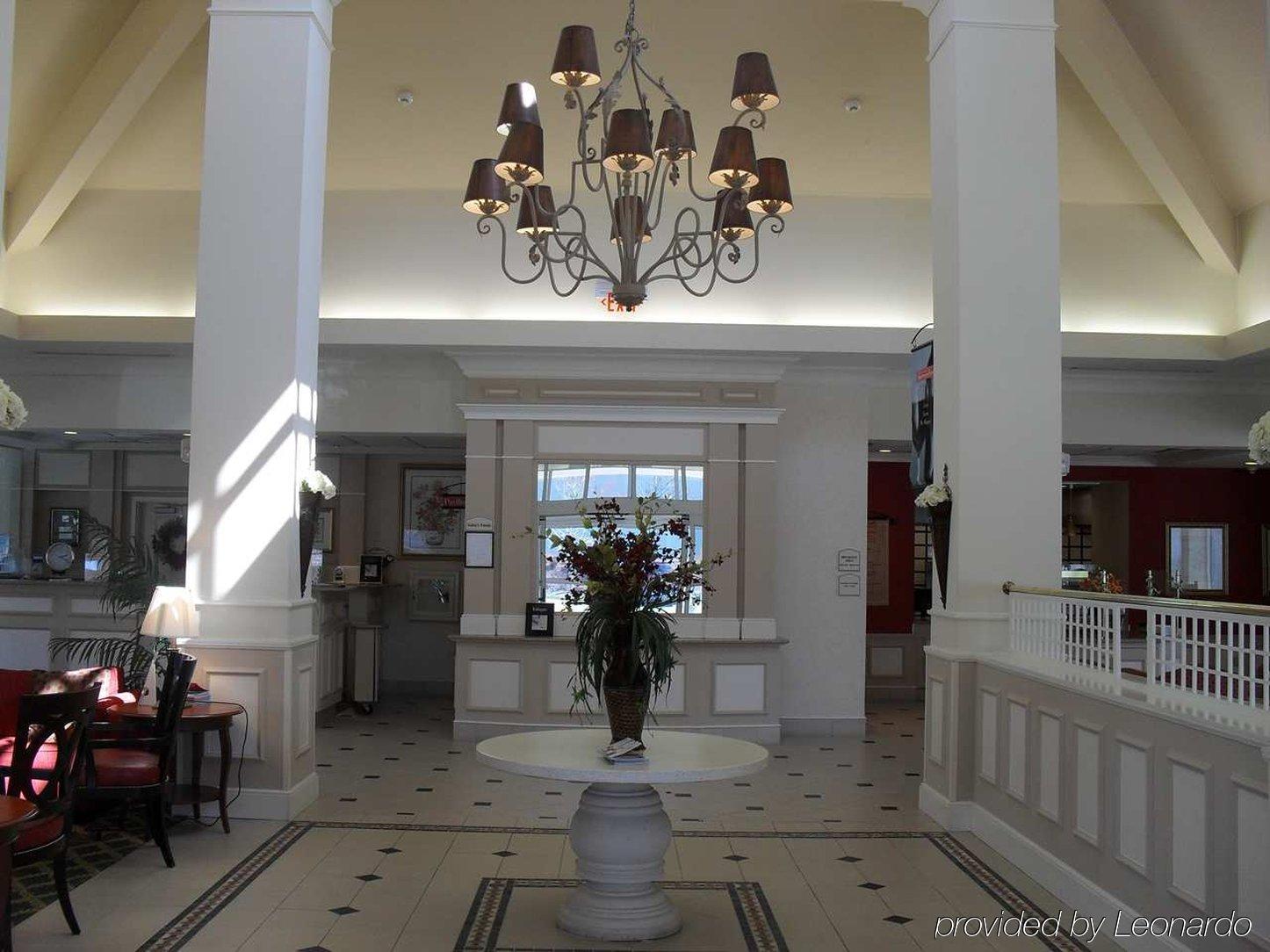 Hilton Garden Inn Westbury Interior foto